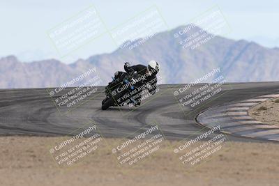 media/Nov-16-2025-Race Pace (Sun) [[8c5fa54630]]/Non Verified Riders (1st 20 Minutes)/6-Turn 12 (2pm)/